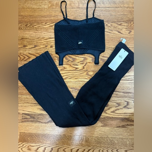 Black Ribbed Two-Piece Set NWT
Alo - Picture 5 of 5